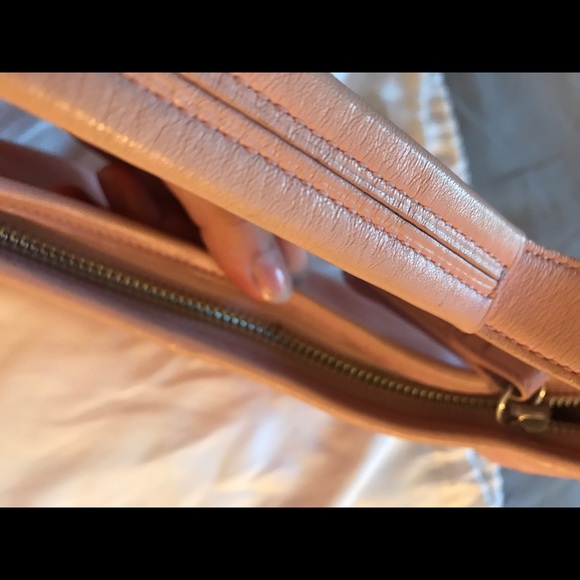 Coach purse - Picture 2 of 5